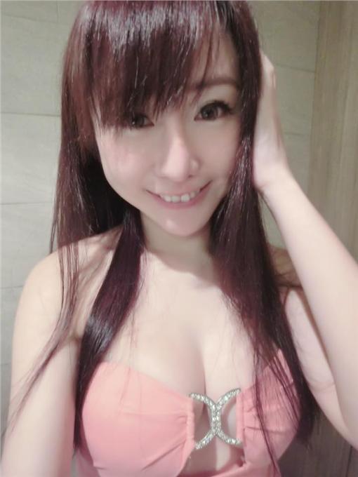Tiffany Chen (粉絲團)劉喬安 賣淫