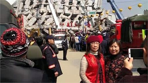 喜氣洋洋到災區走春/台獨機關槍臉書