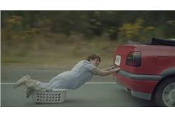 《創意廣告》原來媽媽看到兒子交女友是這樣子的啊XD