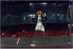 李維維吊鋼絲（圖／三立行銷公關部）