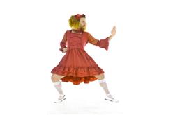 《鬍鬚女》你要找女僕嗎？請這種的戰鬥女僕就對了