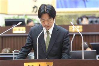 網友灌爆賴神臉書：想當馬英九第二？