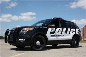 無限期支持警察的車子