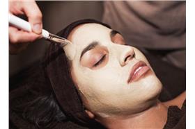 煎蛋WTF：花180鎊往臉上抹夜鶯便便？