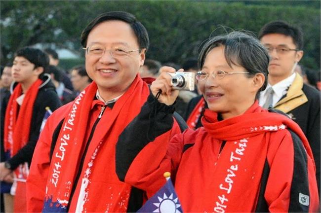 給以史學從事生命教育的行政院長夫人