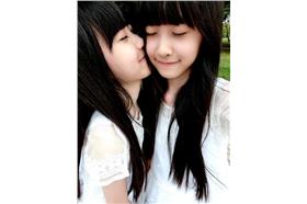 超萌「小蘿莉雙胞胎」Sandy和Mandy