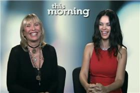 自稱與鬼做愛烏克蘭女演員_鏡報