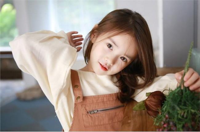 跟Rain合影　誰把潤娥變小了？