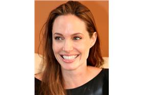 安潔莉娜裘莉 from wiki