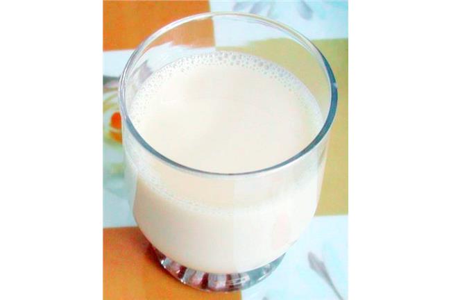 豆漿濃？老公胸部D罩杯竟比老婆還大