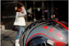 安全帽_浩右 卓,flickr CC License