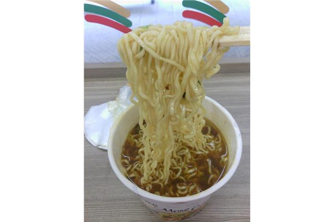 弱勢孩童怕暑假　6成只能吃泡麵罐頭
