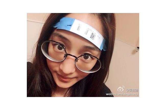 張鈞甯割闌尾住院　網友直呼素顏真美