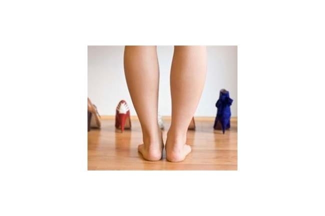 這樣走對不對？鞋子底部揭密你的健康