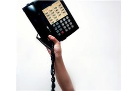 電話－圖／www.flickr.com/photos/evilerin/