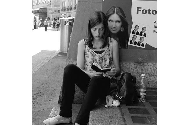 臉書朋友太多　小心變「朋友奴」