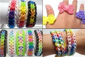 彩色橡皮筋手環（Photo Credit：YouTube）