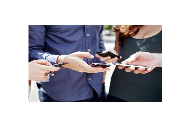 不公平！知名餐廳控訴智慧手機的改變