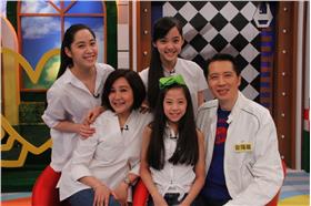 阿西、陳怡嘉、歐陽龍、歐陽妮妮＿中天提供