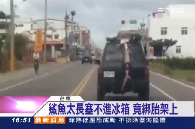 前車後照鏡好特別！近看竟然是...