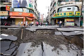 高雄氣爆現場近照（清晰）／記者林清華攝