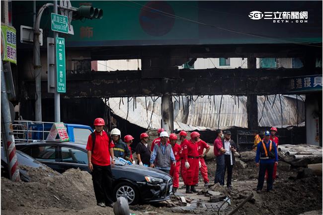 郭台銘捐贈一千萬元助高雄救災