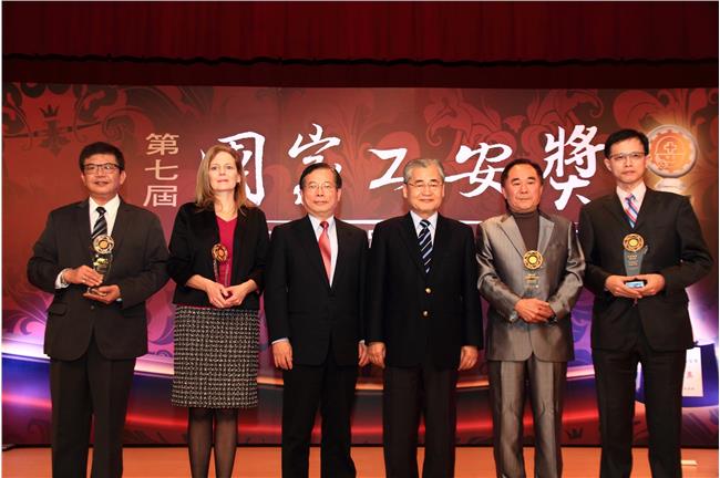 高雄氣爆釀災　李謀偉繳回工安獎