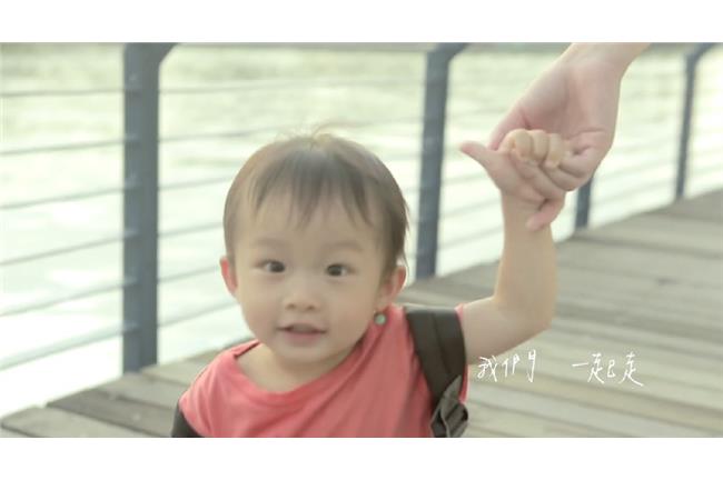 一起走！影片《不低頭》為高雄加油