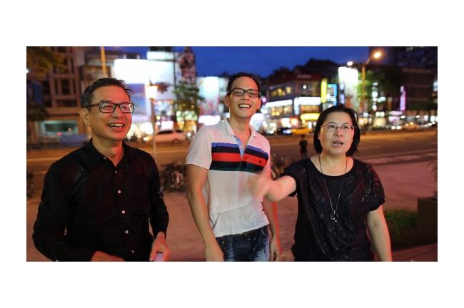 連、柯、管中閔，請接受冰桶大挑戰！