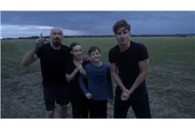 休傑克曼,冰桶,彼得潘（截圖YouTube）