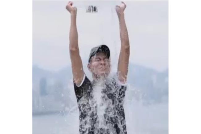 劉德華陳曉東「濕身」　點名天王接棒