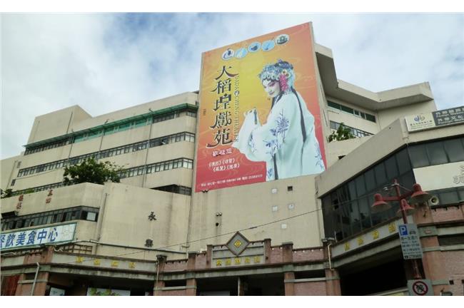 《露西》場景掉漆！永樂市場像大工地