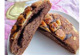 輔大菠蘿　來源：輔大文園ＦＢ