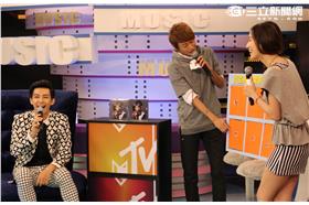 我愛偶像-炎亞綸