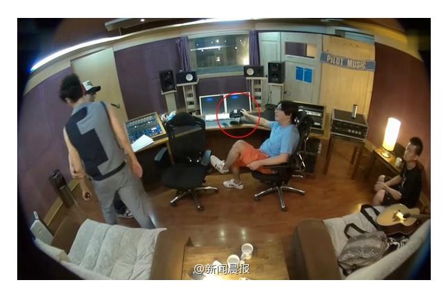 袁惟仁大爆走　飆髒話飛踢陸羽球冠軍