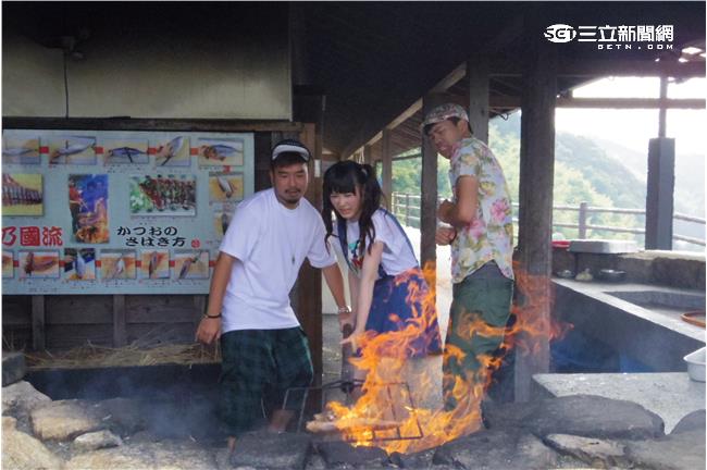 吳心緹化身小廚娘　竟差點燒掉眼睫毛
