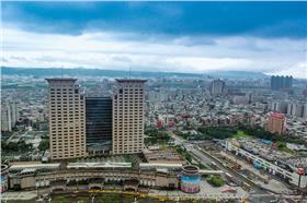 板橋火車站(Photo Credit：flickr／Tony Tseng)