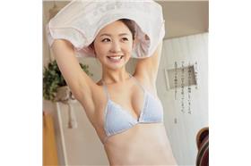 (名家)女生夏季穿著_卡卡洛普