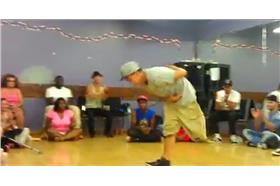 單腳跳Breaking／臉書