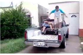 哥哥有練過!神摔跤(Ivonne Lopez Castro臉書