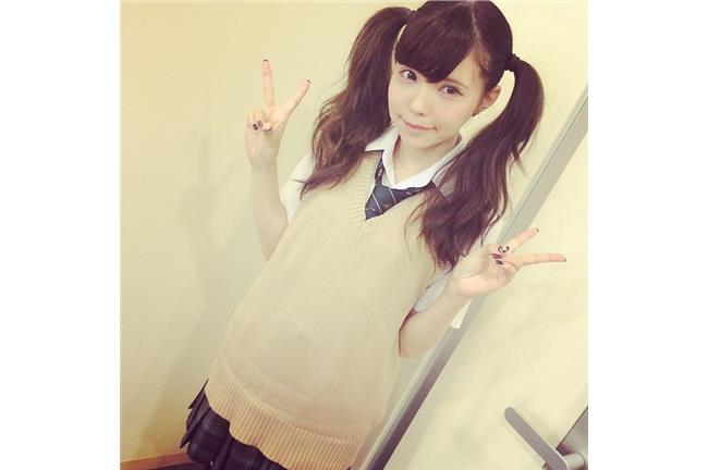 日辣媽益若翼著制服　網友：不違和