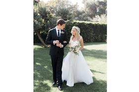 艾希莉提斯代爾＿臉書