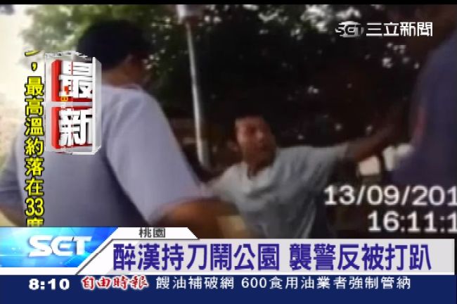 執法過當？警逮醉漢打臉又踹人
