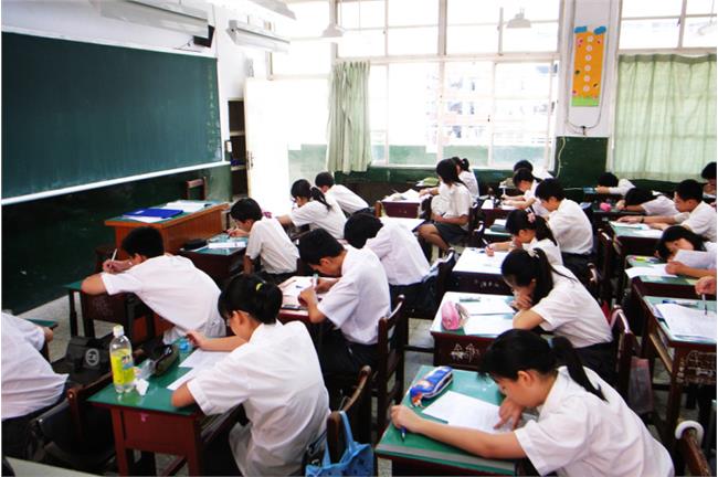 塑膠瓶害兒胸部突起？立委媽追真相