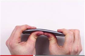 iphone被折彎-youtube