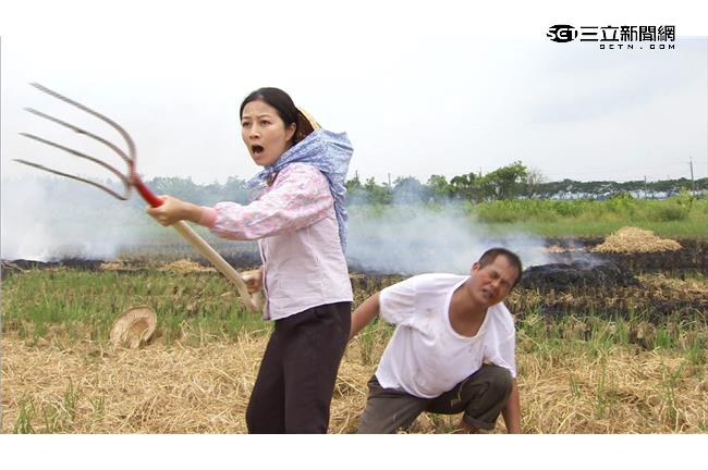 方文琳化身女打仔　舉耙子幹架超猛　