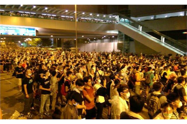 佔中害港股跌460點　創兩個月新低
