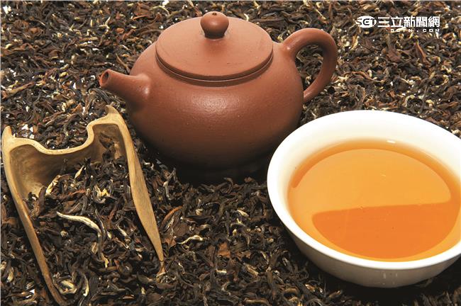 「茶達人」吳德亮　天涯海角喝到好茶