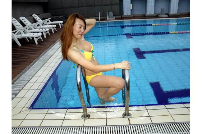 差點死掉了！法拉利姐遭「顏射」出血