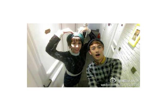 小葵正陽姿勢喬半天　玩棒棒好嗨森啊